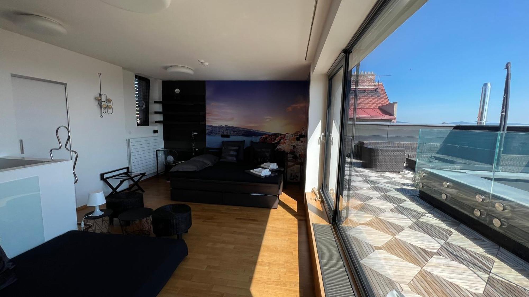Apartman Se Saunou A Terasou S Vyhledem Na Brno Bagian luar foto